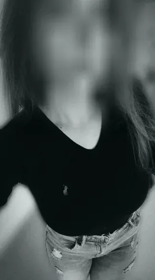 Marina, 26