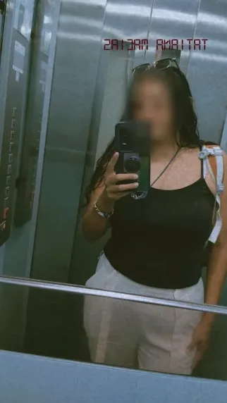 Vivien, 30